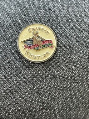 Chateau whistler Gold-Tone Golf marker